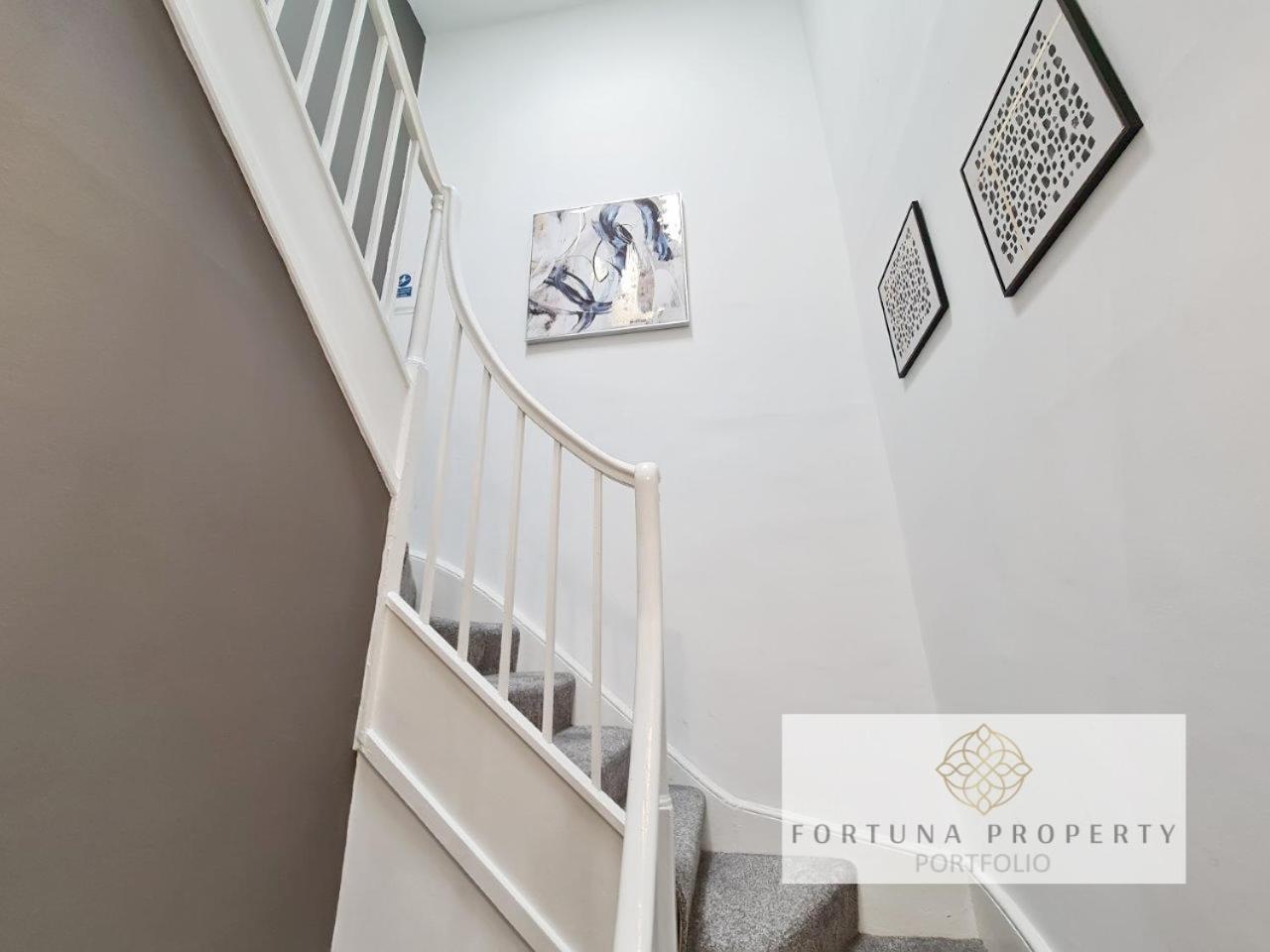 Margaret'S Loft By Fortuna Property Cheltenham Eksteriør billede