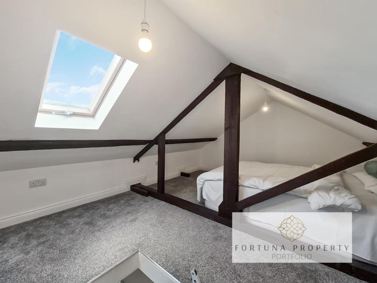 Margaret'S Loft By Fortuna Property Cheltenham Eksteriør billede